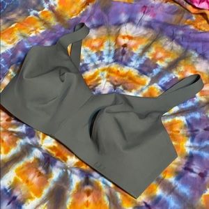 NEW LULULEMON 38DD BRA🌱